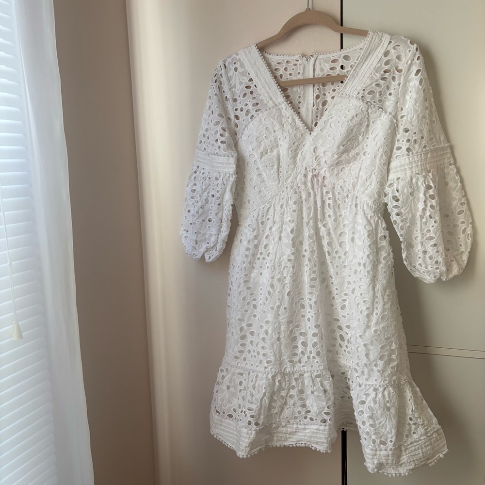 Lilly Pulitzer White Eyelet Embroidered Mini Dress Cotton V-Neck Size 6 - Picture 3 of 6